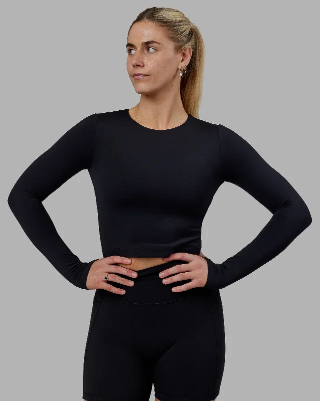 Savings Soar This Weekend Staple LS Cropped Tee - Black