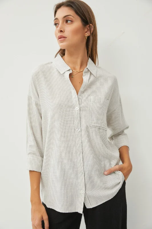 Weekend Deals That Excite Grey Striped Basic Button Down Top