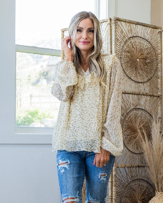 Weekend Specials to Snag Peyton Floral Chiffon Ruffle Blouse