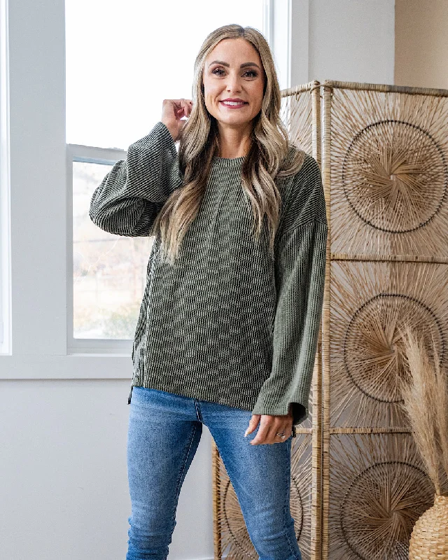 Weekend Savings Bonanza Jackie Corded Side Slit Top - Olive