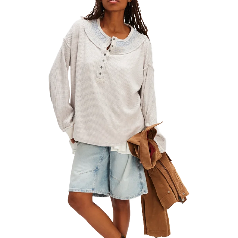 Weekend Savings Extravaganza Women's Holly Henley