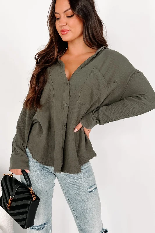 Unwind with Weekend Discounts Simplistic Charm Oversized Cotton Gauze Shirt (Olive)