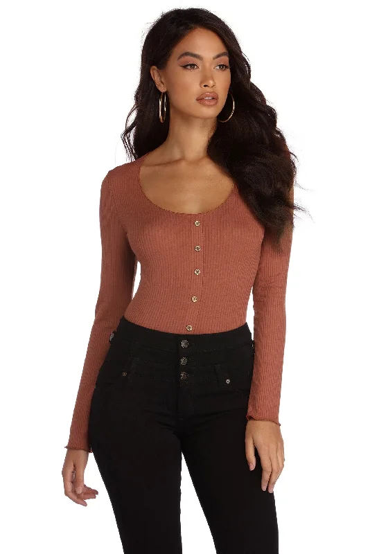Weekend Specials to Relish Faux With It Top