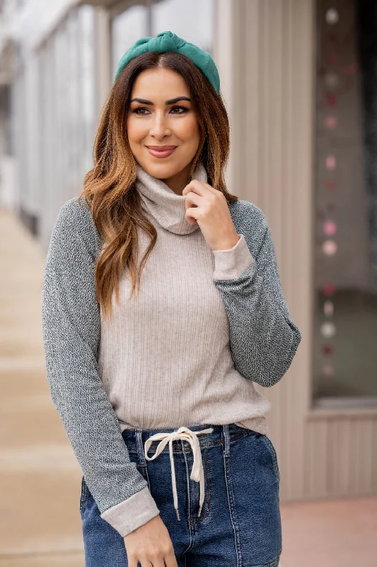 Weekend Offers You Can't Ignore Diamond Sleeve Cowl Neck Tee