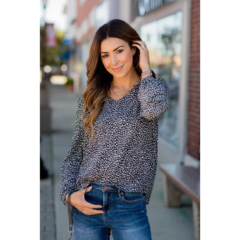 Weekend Discounts Worth Grabbing Sketched Leopard Spotted V-Neck Blouse