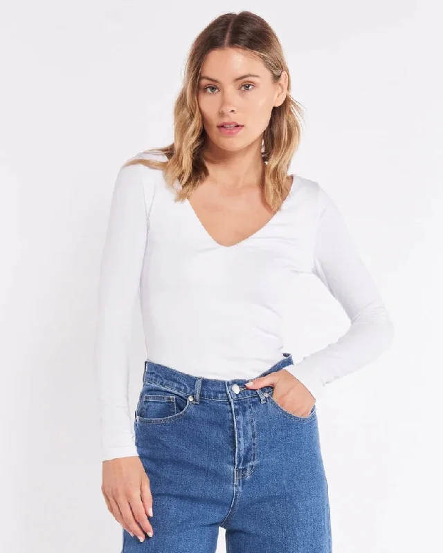 Deep Savings Sass Serena Vee Top