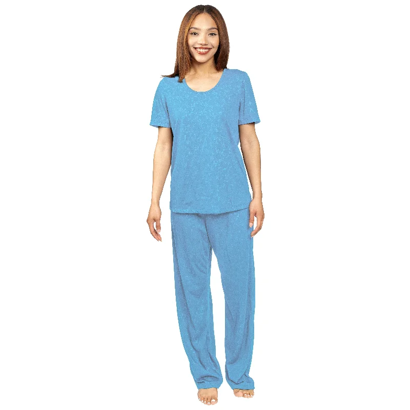 Weekend Offers That Please Women's Moisture Wicking Scoop Neck Pajama Set - Embossed Print Weekend Offers That Please Women's Moisture Wicking Scoop Neck Pajama Set - Embossed Print