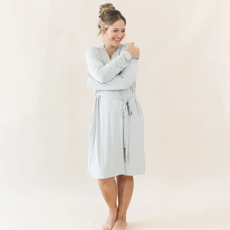 Take Advantage Women’s Lounge Robe in Oat