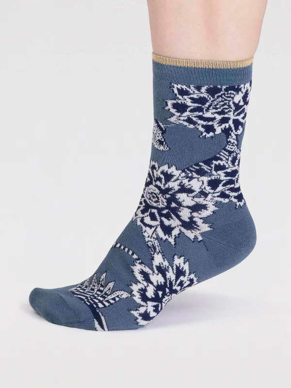 Early Access Freja Organic Cotton Abstract Flower Socks - Misty Blue