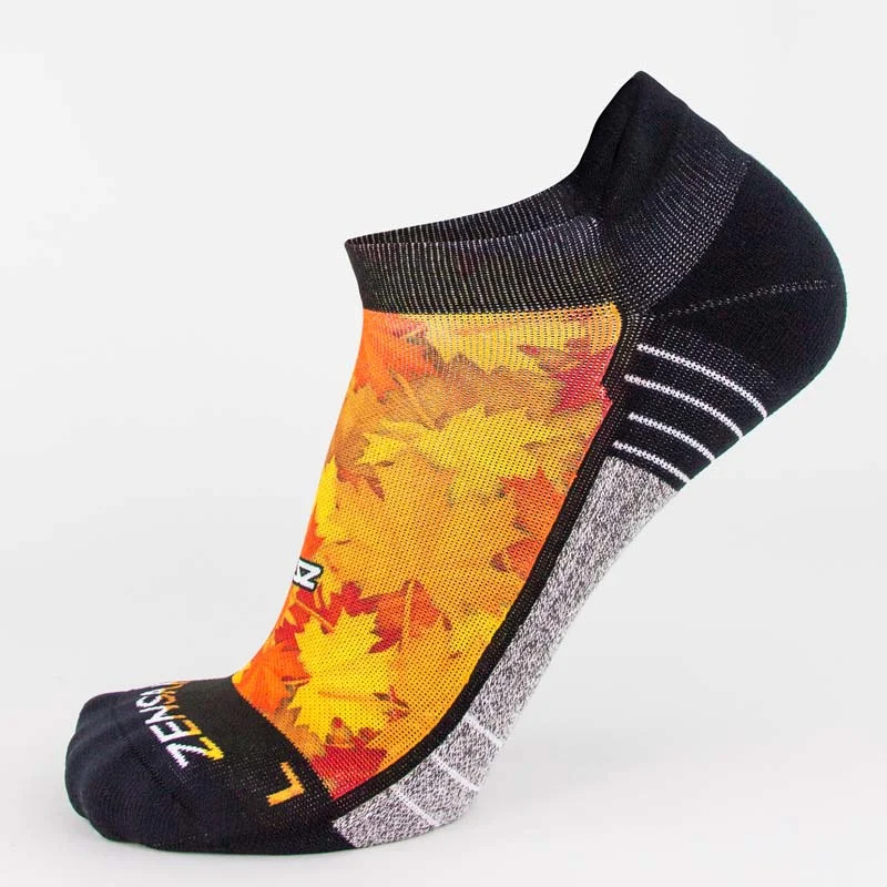 Savings Galore Maple Leaves Running Socks (No Show)