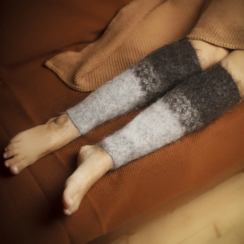 Deal Alert Women's Polar Peak Goat Wool Leg Warmers