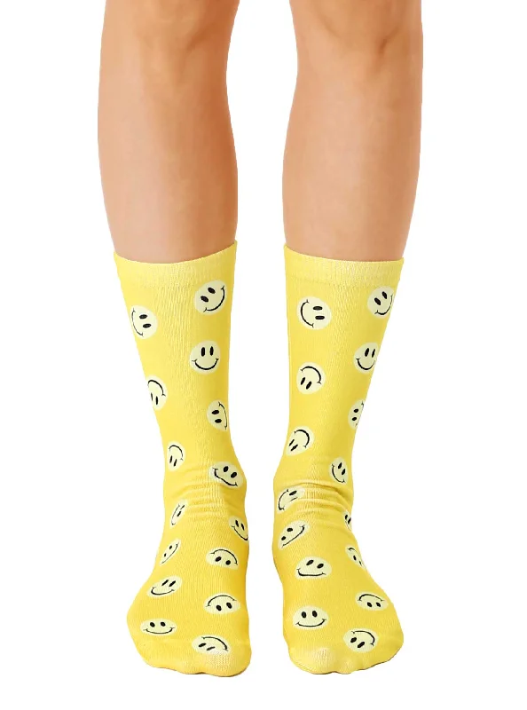 Weekend Discounts to Celebrate Smiley Crew Socks