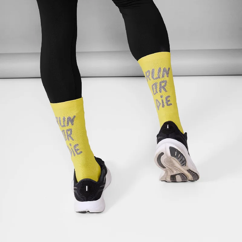 Weekend Shopping Extravaganza Statement High Combat Socks 100