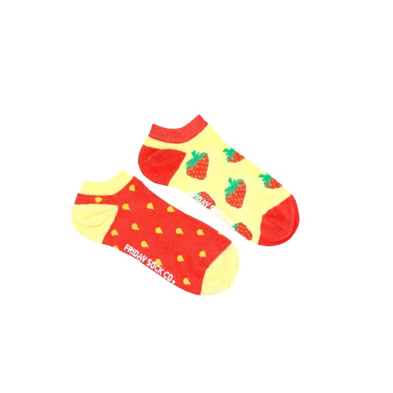 Clearance Sale Women's Inside Out Strawberry Ankle Socks